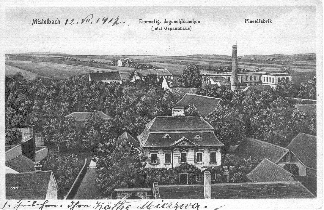 Im Vordergrund das als "Jagdschlösschen" bezeichnete Barockschlössl samt den es umgebenden Wirtschaftsgebäuden etwa um 1910