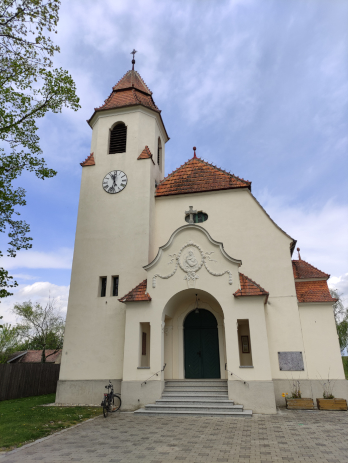 Die Kirche von Bullendorf zu deren Errichtung Maria Städtner einen erheblichen finanziellen Beitrag leistete