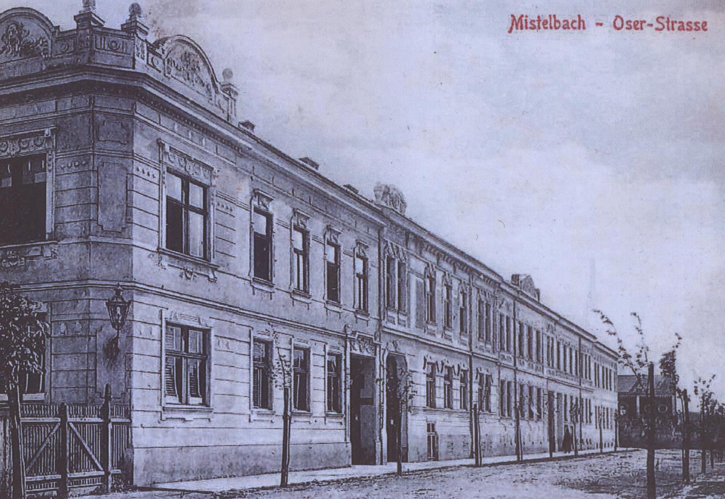Die in den Jahren 1910-1912 erbauten Meeß-Häuser in der Oserstraße, kurz nach ihrer Errichtung ...