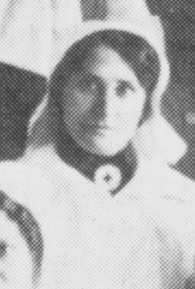 Adele Forstner 1915 als freiwillige Helferin im Vereins-Reservespital des Roten Kreuzes